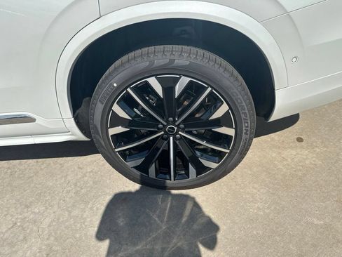 New 2026 Volvo XC90 B6 Ultra w/ Protection Package AWD/4WD image 18