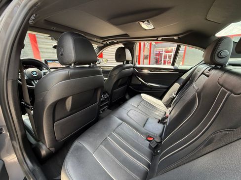 Used 2021 BMW 540i w/ M Sport Package RWD image 32