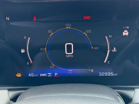 Used 2024 Chevrolet TrailBlazer LT AWD/4WD image 13