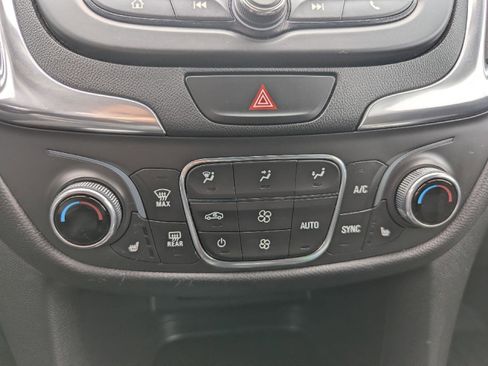 Certified 2021 Chevrolet Equinox LT image 16