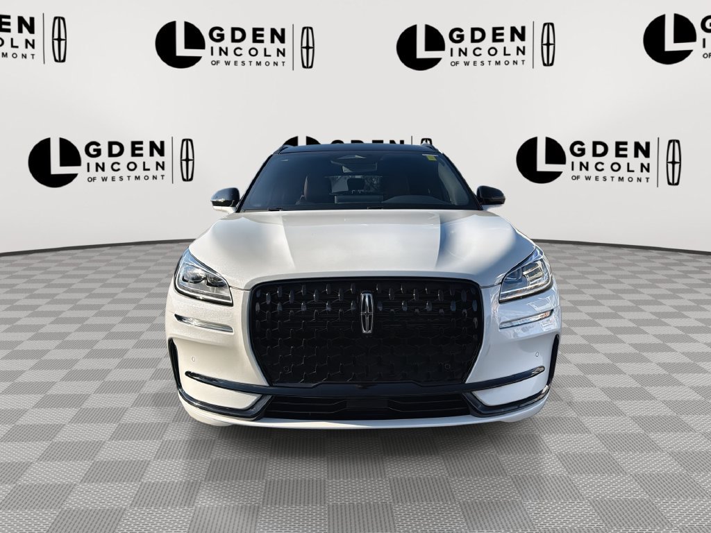 Used 2026 Lincoln Corsair Grand Touring AWD/4WD image 3