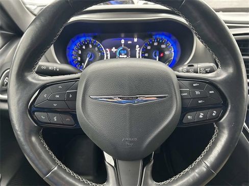 Used 2020 Chrysler Pacifica Touring-L w/ Advanced Safetytec Group image 34