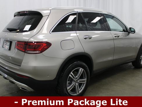Used 2022 Mercedes-Benz GLC 300 4MATIC w/ Driver Assistance Package image 6