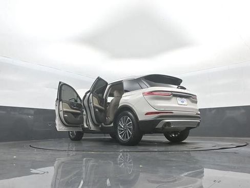 Used 2024 Lincoln Corsair Reserve w/ Equipment Group 201A AWD/4WD image 40