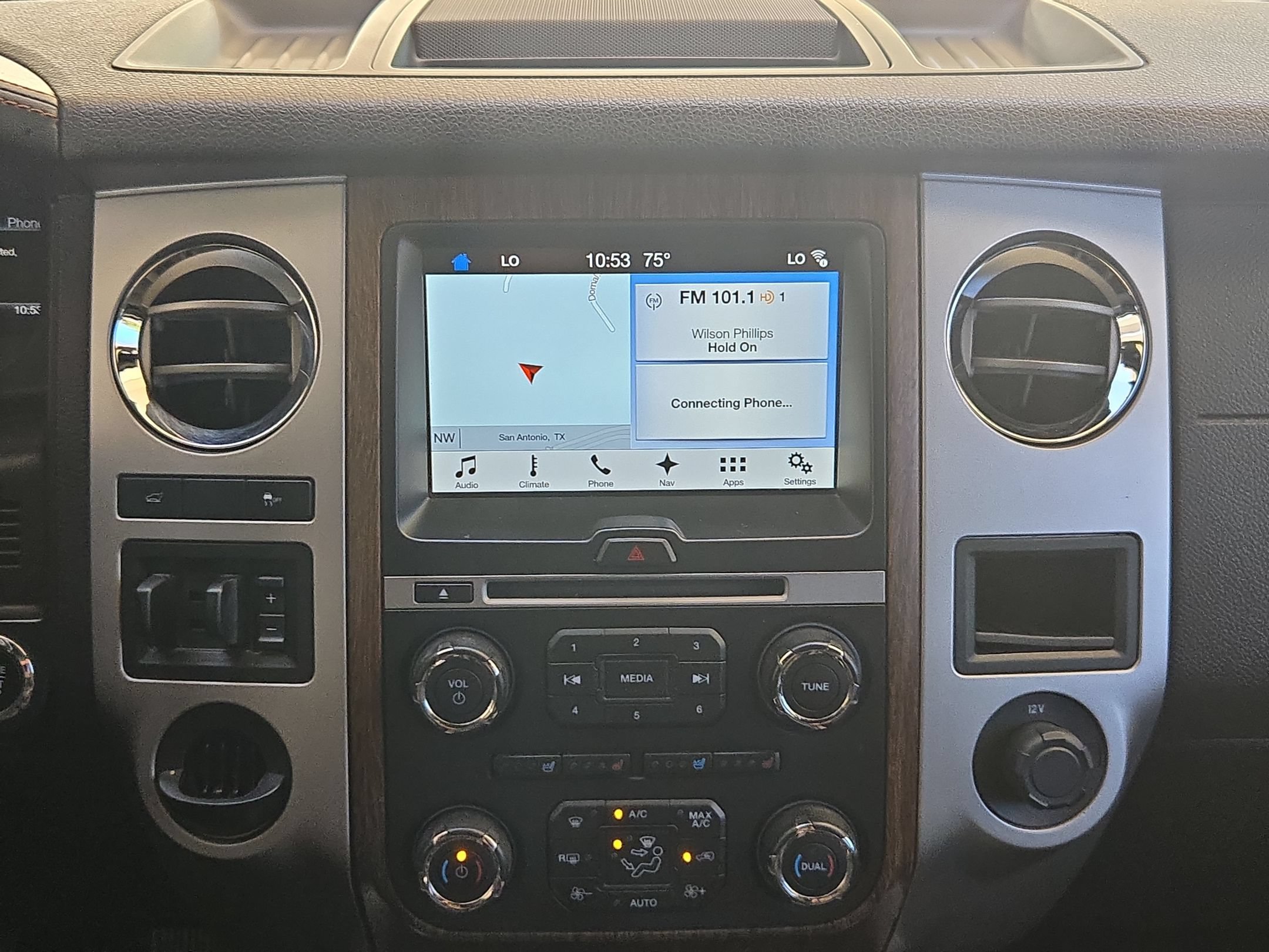 Used 2017 Ford Expedition EL King Ranch RWD image 16