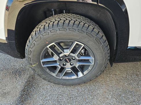 New 2026 GMC Terrain AT4 image 32