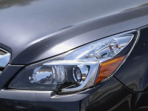 Used 2013 Subaru Outback 3.6R Limited AWD/4WD image 7