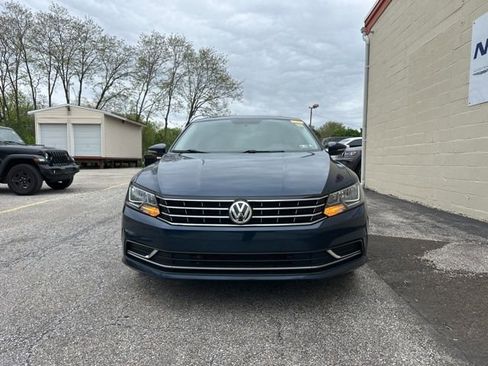 Used 2019 Volkswagen Passat 2.0T Wolfsburg w/ Wheels & Sunroof Package FWD image 8