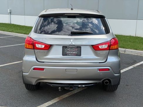 Used 2011 Mitsubishi Outlander Sport SE FWD image 6