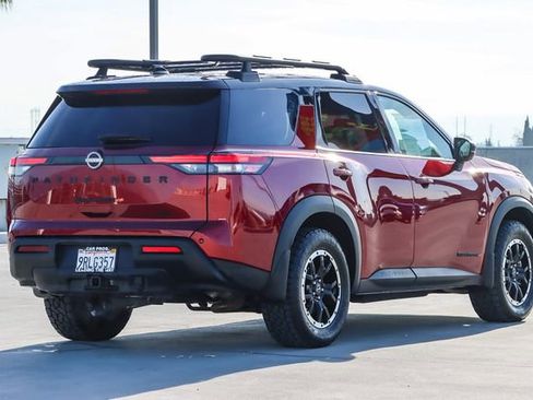 Used 2024 Nissan Pathfinder Rock Creek image 8
