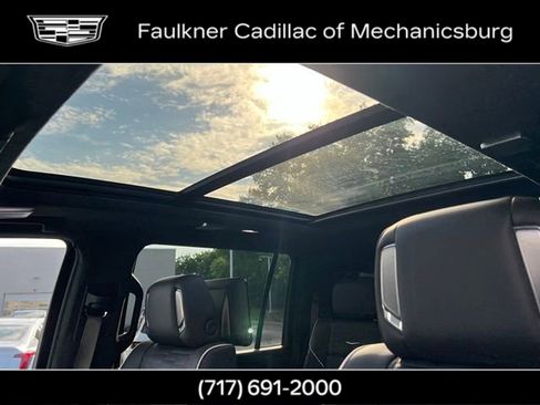 Certified 2026 Cadillac Escalade ESV Platinum Sport w/ LPO, ONYX Package AWD/4WD image 25