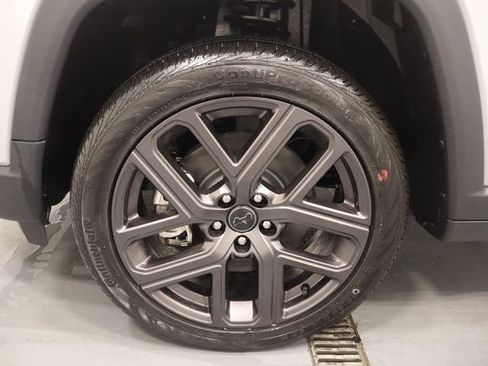 New 2026 Jeep Compass Latitude AWD/4WD image 23