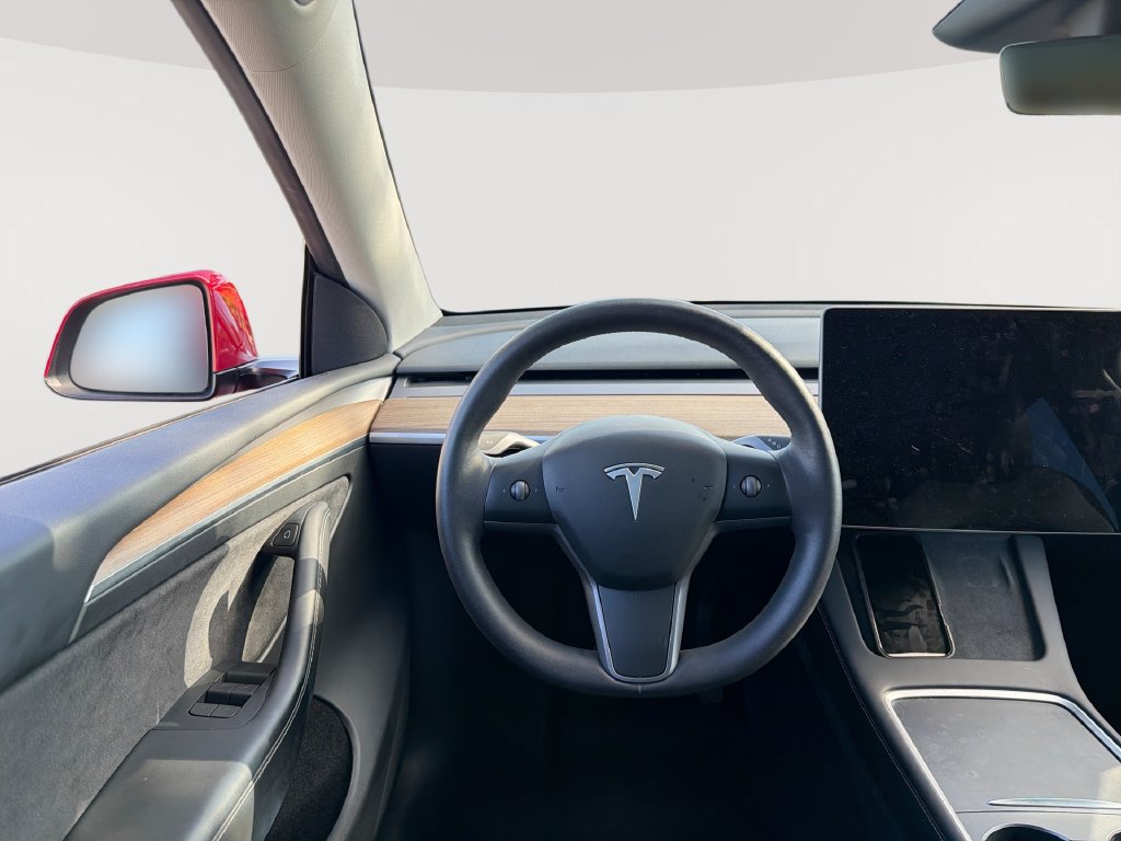 Used 2023 Tesla Model Y AWD image 11