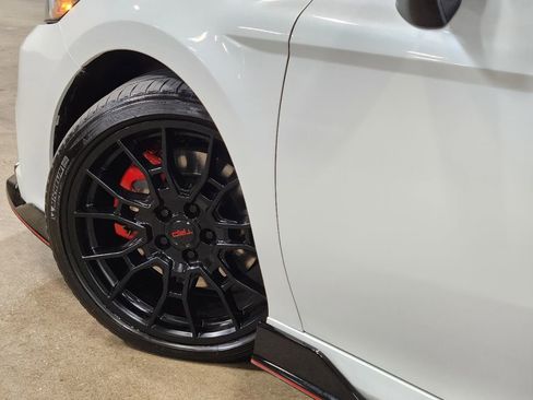 Used 2023 Toyota Camry XSE image 24