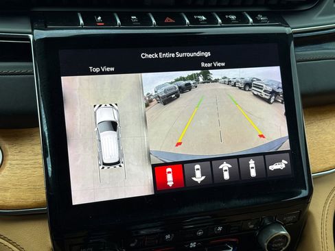 Used 2022 Jeep Grand Cherokee Summit AWD/4WD image 26