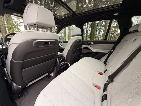 New 2026 BMW X5 xDrive50e w/ M Sport Package AWD/4WD image 15