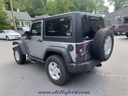 Used 2015 Jeep Wrangler Sport w/ Quick Order Package 24S AWD/4WD image 5