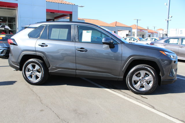 Certified 2025 Toyota RAV4 XLE AWD/4WD image 19