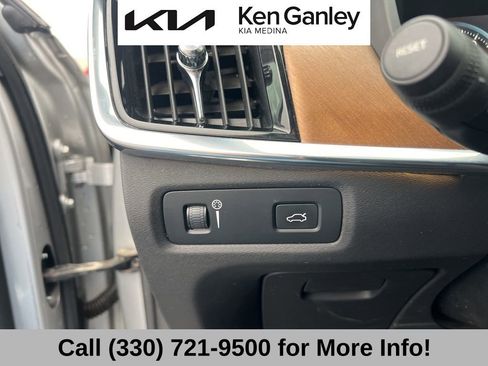 Used 2018 Volvo S90 T6 Inscription w/ Convenience Package image 29