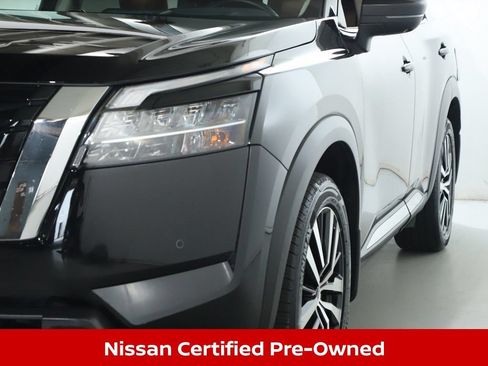 Certified 2024 Nissan Pathfinder Platinum AWD/4WD image 7