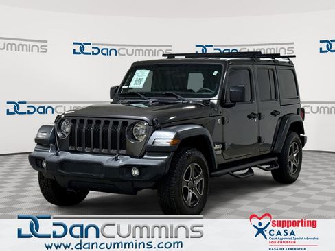 Used 2018 Jeep Wrangler Unlimited Sport S AWD/4WD image 1