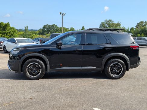 Used 2025 Nissan Pathfinder Rock Creek AWD/4WD image 6