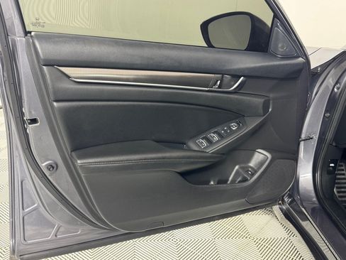 Used 2020 Honda Accord Sport image 10