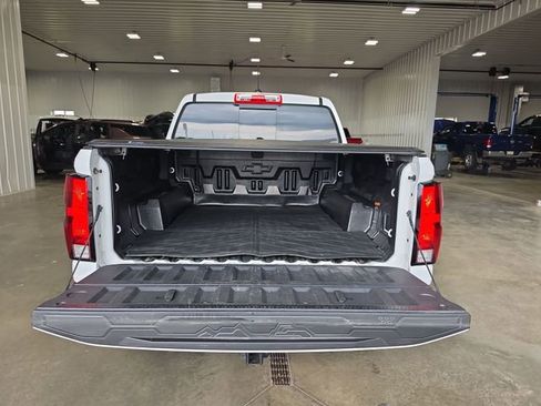 Used 2024 Chevrolet Colorado LT w/ LT Convenience Package II AWD/4WD image 27