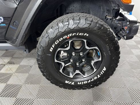 Used 2023 Jeep Wrangler Unlimited Rubicon 4xe w/ Steel Bumper Group AWD/4WD image 16