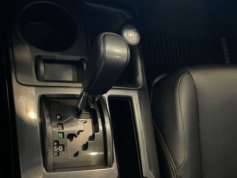 Used 2014 Toyota 4Runner Trail Premium image 19