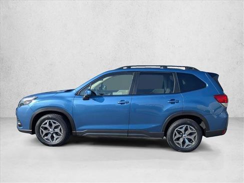 Used 2024 Subaru Forester Premium AWD/4WD image 9