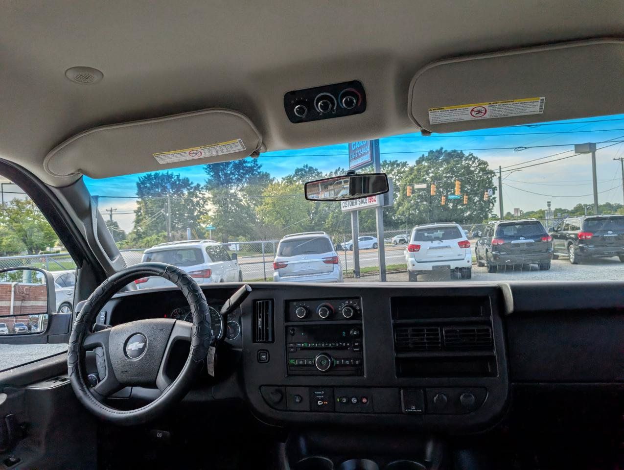 Used 2017 Chevrolet Express 3500 LT w/ LT Preferred Equipment Group RWD image 14