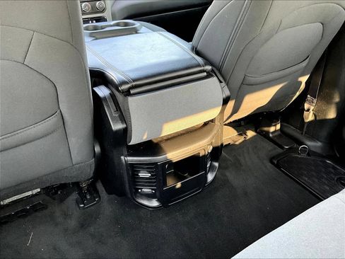 Used 2021 RAM 1500 Big Horn AWD/4WD image 14