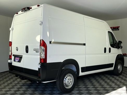 New 2026 RAM ProMaster 2500 w/ Convenience Group image 3
