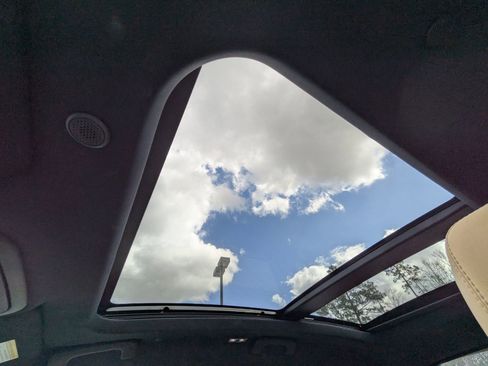 Used 2021 Lincoln Corsair Reserve w/ Elements Package image 14