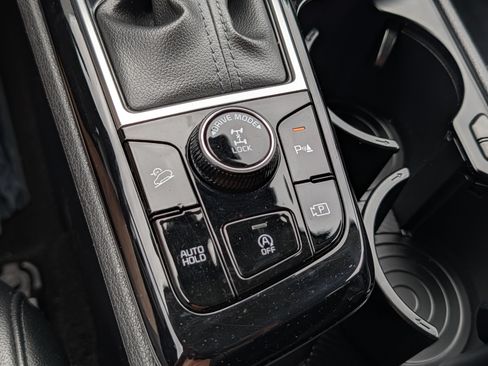 Certified 2023 Kia Sportage EX AWD/4WD image 32