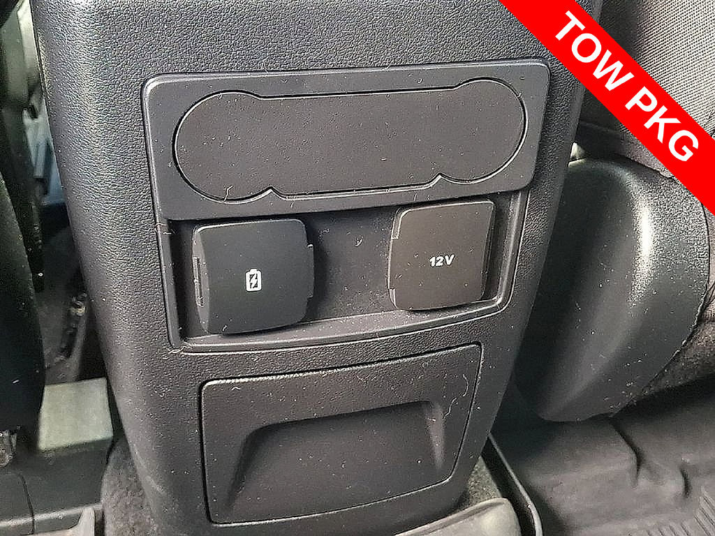 Used 2024 Ford Explorer XLT w/ Class IV Trailer Tow Package AWD/4WD image 13