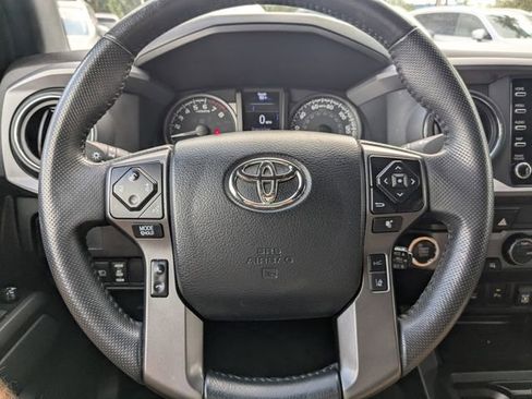 Used 2023 Toyota Tacoma TRD Off-Road image 32