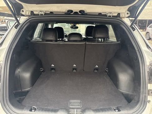 Used 2023 Jeep Compass Limited image 7