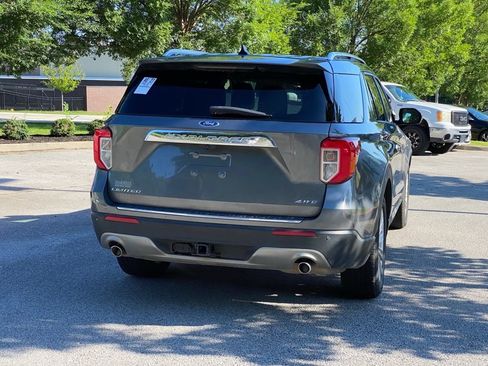 Used 2022 Ford Explorer Limited w/ Equipment Group 301A AWD/4WD image 7