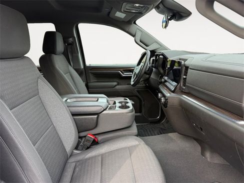 Used 2023 Chevrolet Silverado 1500 RST image 15