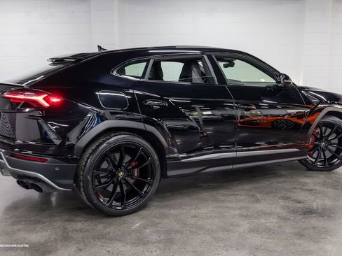 Used 2019 Lamborghini Urus AWD/4WD image 14