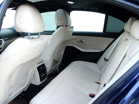 Used 2020 BMW 330i Sedan w/ Driving Assistance Package image 14