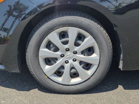 Used 2023 Toyota Corolla LE w/ Carpet Mat Package (TMS) FWD image 16