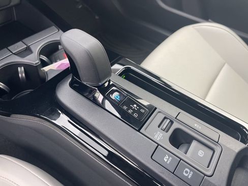 Used 2024 Toyota Prius XLE image 17