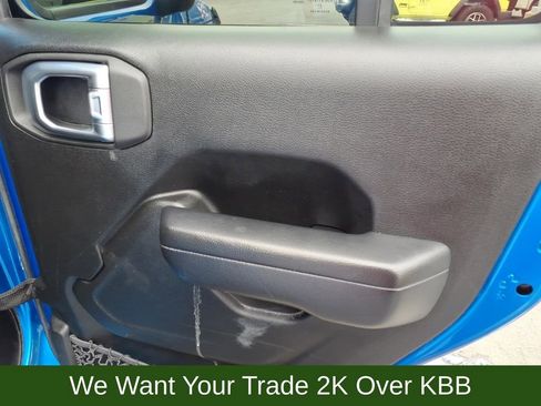 Used 2021 Jeep Gladiator Willys image 21