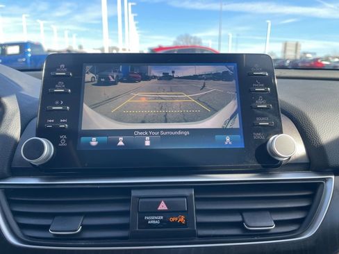 Used 2018 Honda Accord EX-L image 24