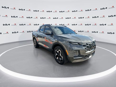 Used 2022 Hyundai Santa Cruz Limited w/ Cargo Package image 2