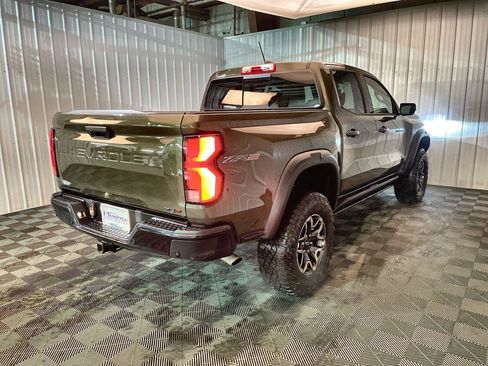 Used 2024 Chevrolet Colorado ZR2 w/ Safety Package image 8