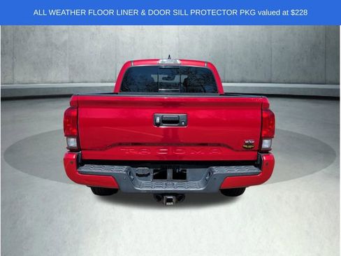 Used 2019 Toyota Tacoma TRD Sport w/ Technology Package AWD/4WD image 6